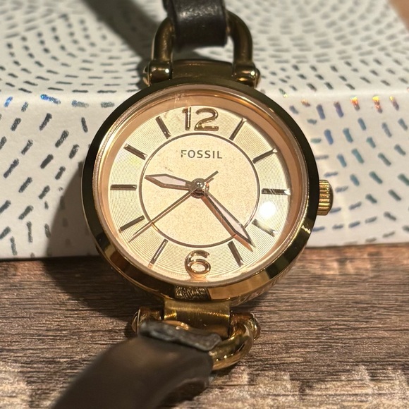 Rose Gold Fossil Watch with Brown Leather Strap - Picture 4 of 8